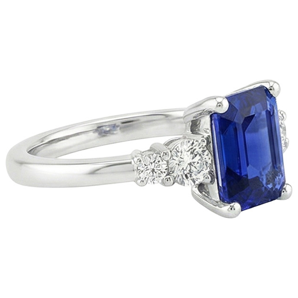 natural round sapphire 4ct ring profile view