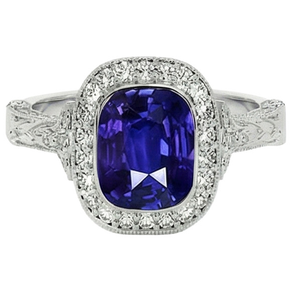 natural round sapphire 8ct watch close up detail
