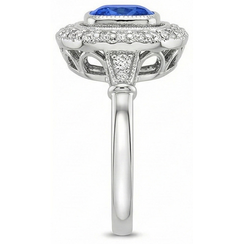 natural round sapphire 1ct ring on white background