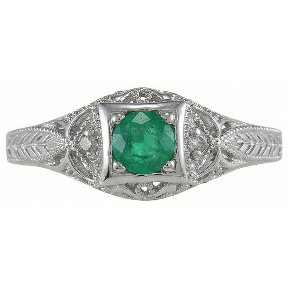 natural round emerald 4.50ct ring close up detail