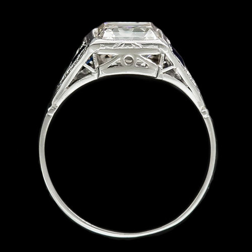 natural round sapphire 6.25ct ring close up detail