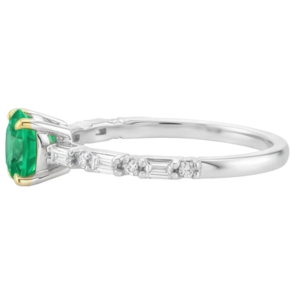 Natural Fine Emerald Gemstone Ring – profile view