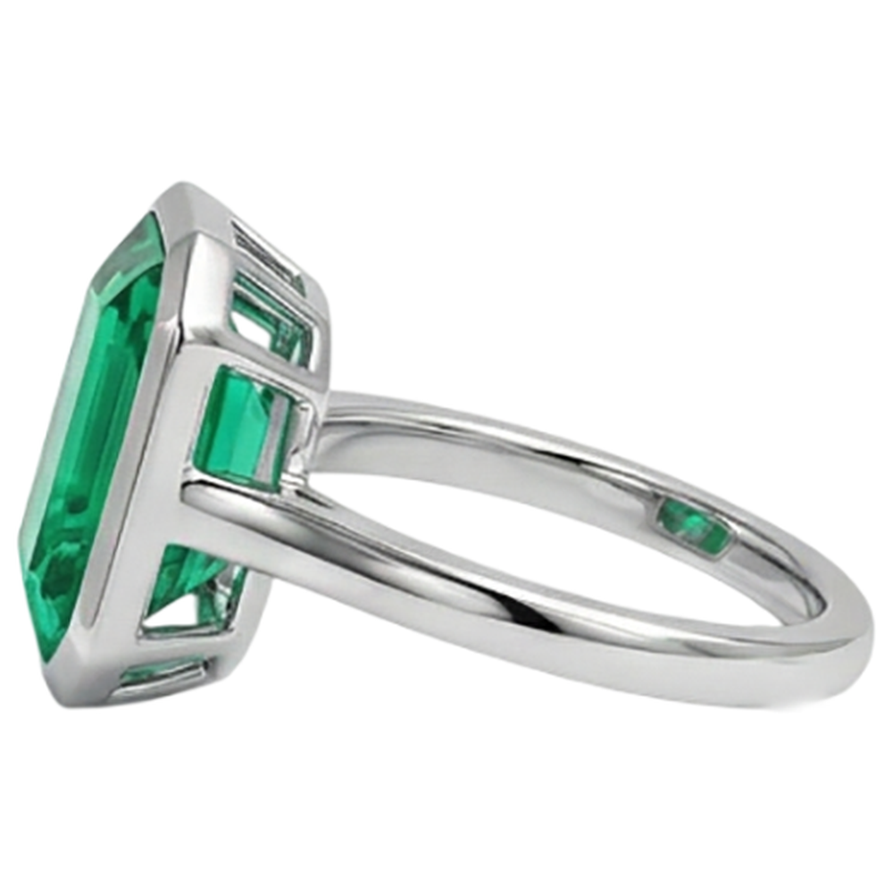 Emerald Gemstone Ring 2-ct 14K White Gold – top view
