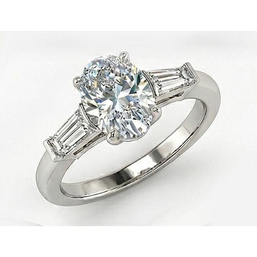 Three Stone Ring 14K White Gold with Diamond – front view