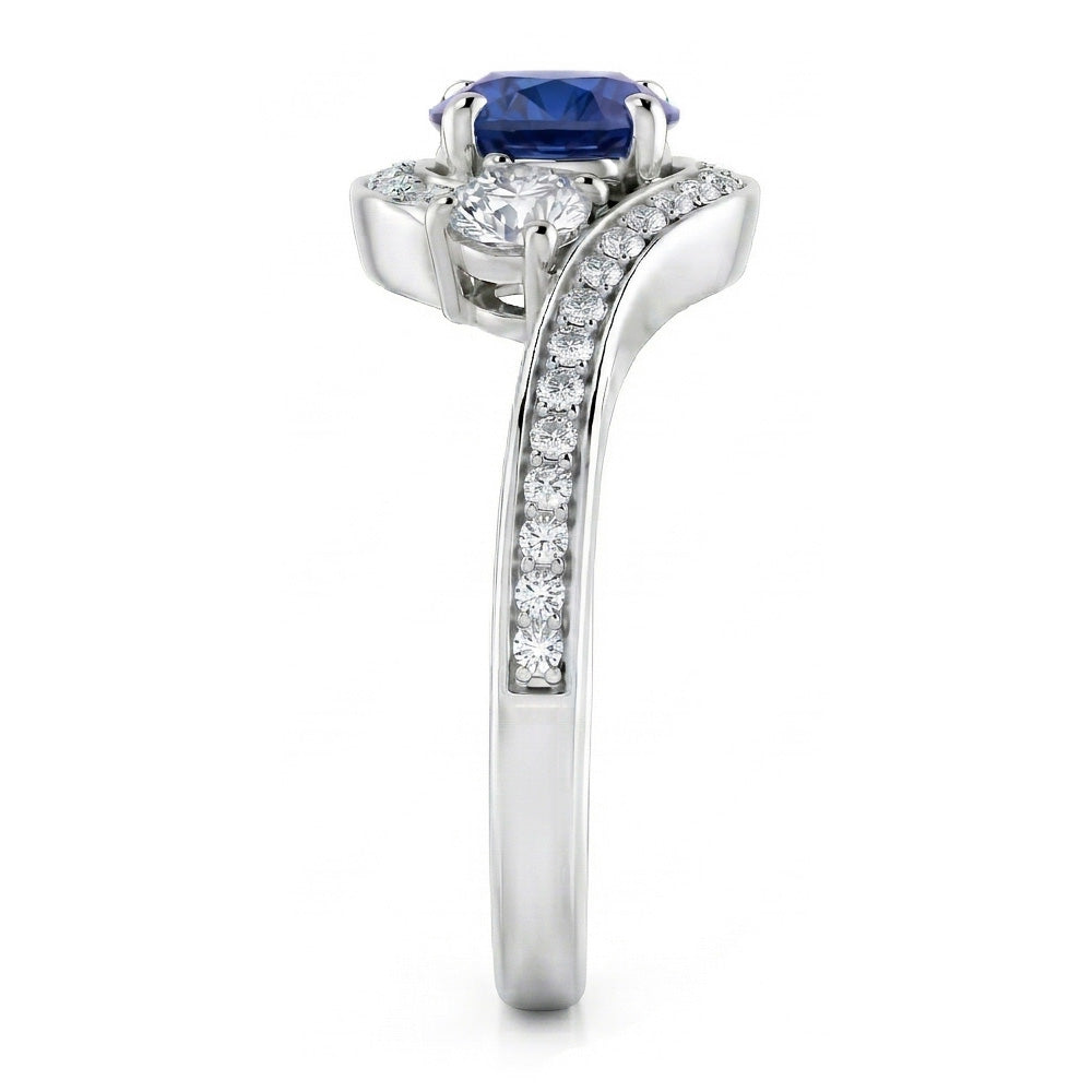 natural round sapphire 2ct ring close up detail