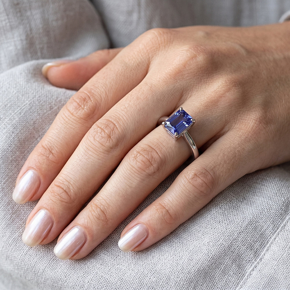 Blue Sapphire 2 Carat Solitaire Ring