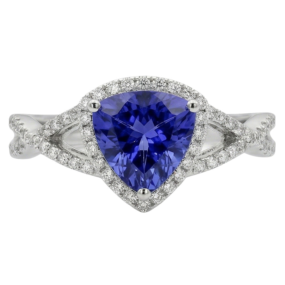 natural round sapphire 3.66ct ring close up detail