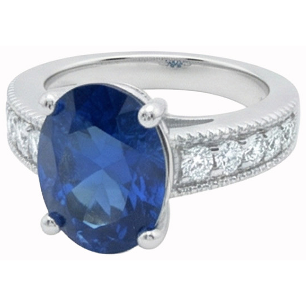 natural round sapphire 2ct ring close up detail