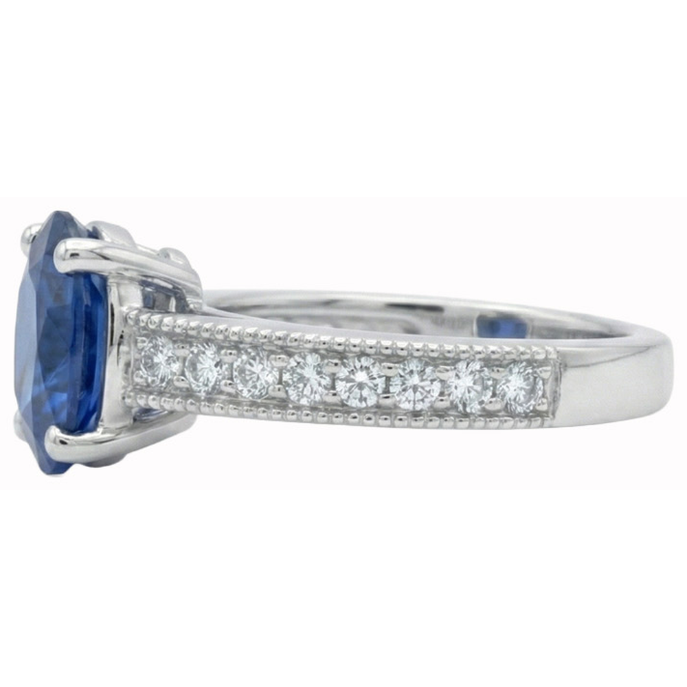 natural round sapphire 2ct ring top view