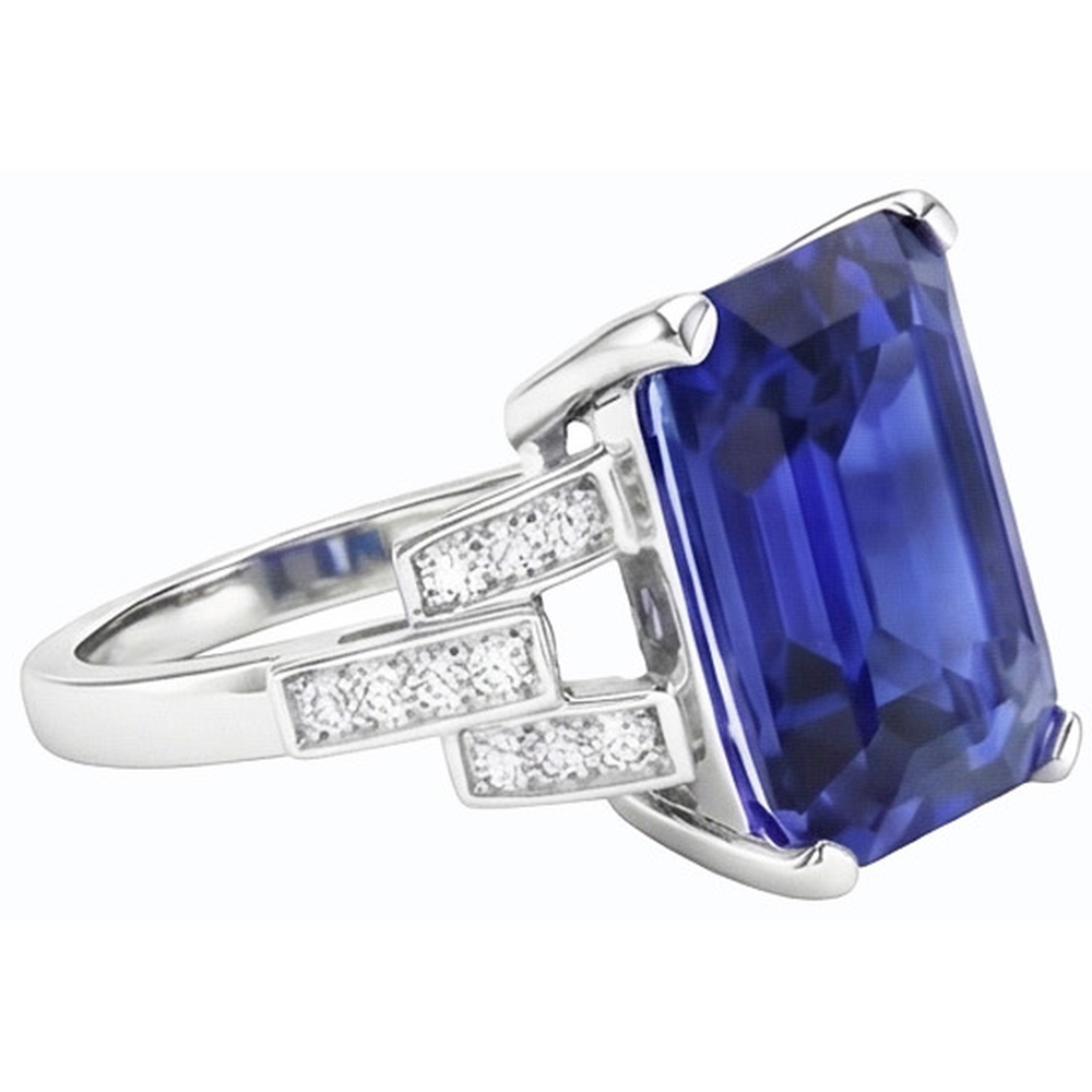 natural emerald sapphire 4ct ring close up detail