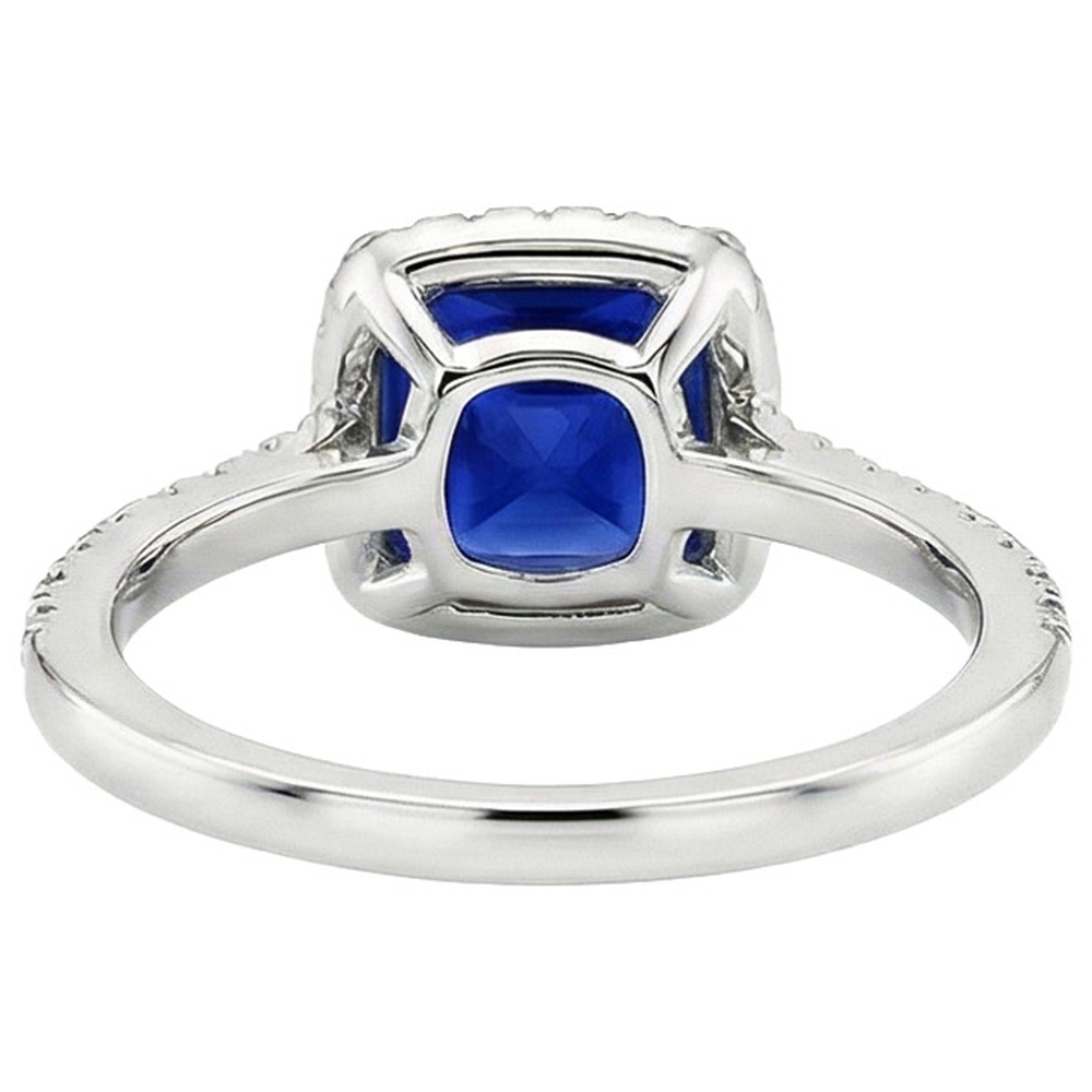 natural round sapphire 6ct ring top view