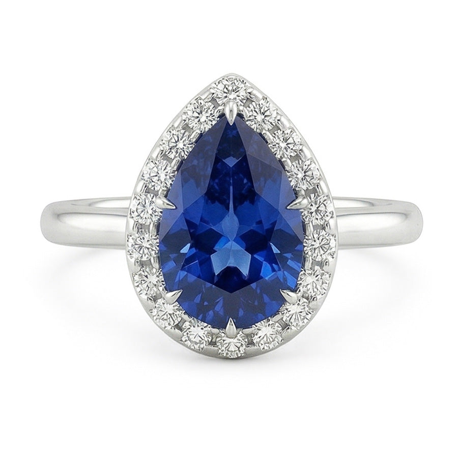 natural round sapphire 6.75ct ring close up detail