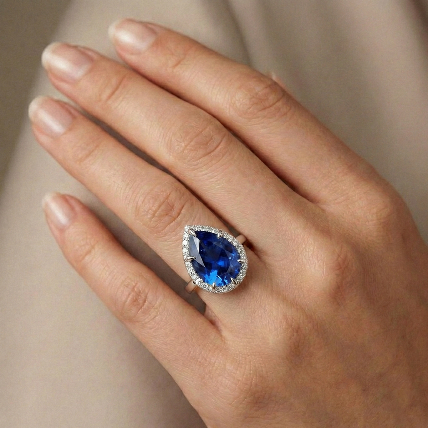 natural round sapphire 6.75ct ring on white background