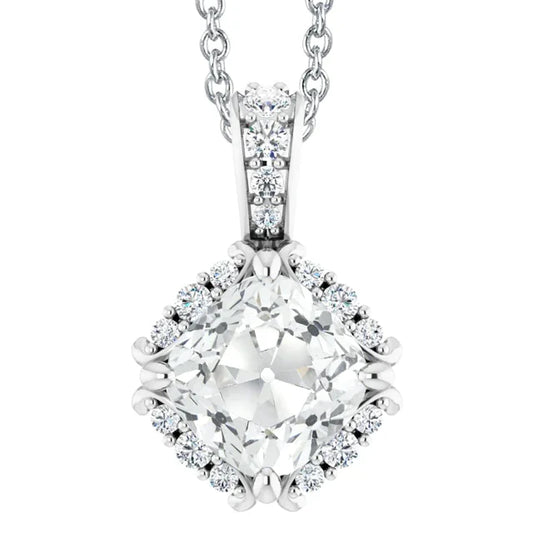 Cushion Cut Diamond ring in 14 Karat White Gold – main view