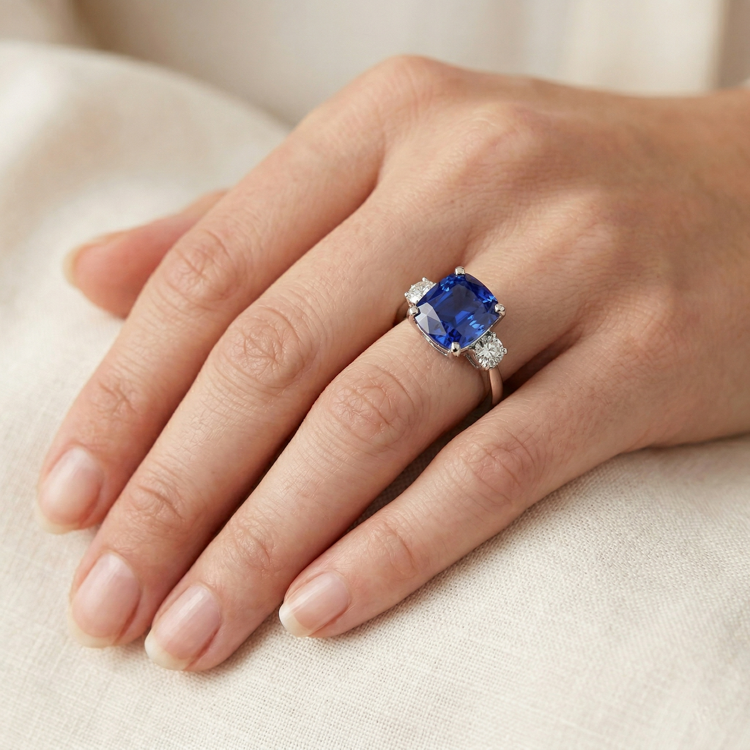 natural round sapphire 2.75ct ring with diamond accents