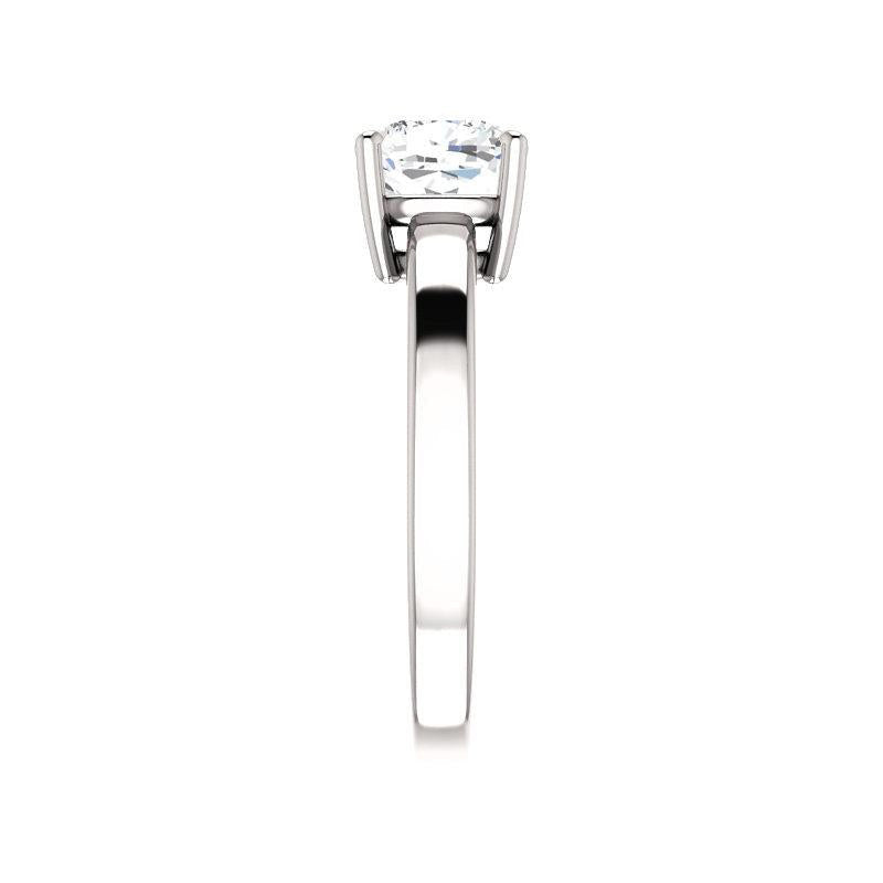 Cushion Fine Diamond ring in 14K White Gold – profile view