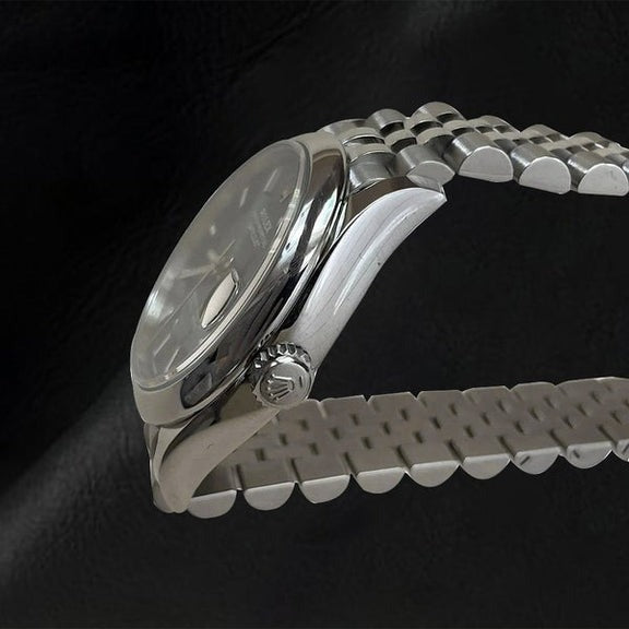 Luminous Dial 31mm Women's Watch