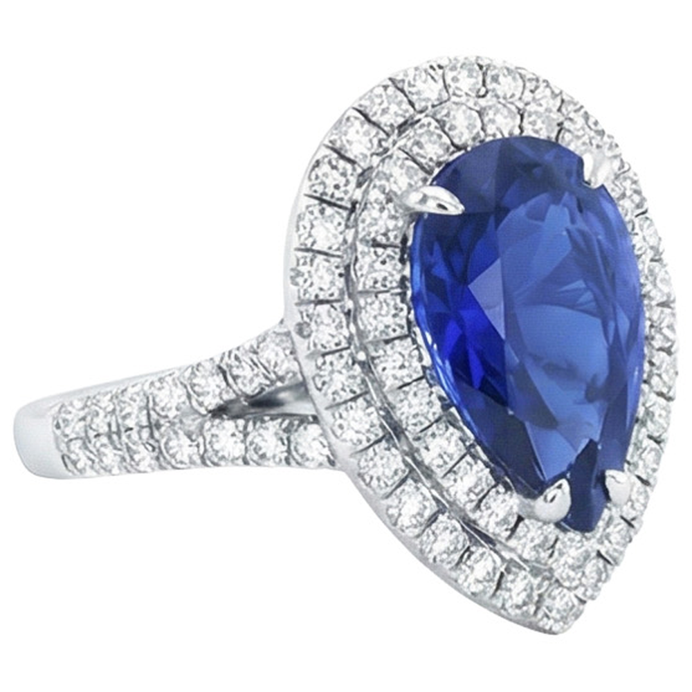 natural round sapphire 6.50ct ring close up detail