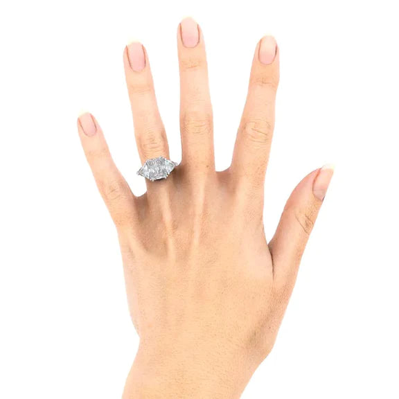 Elegant Radiant Trilliant Natural Diamond Ring