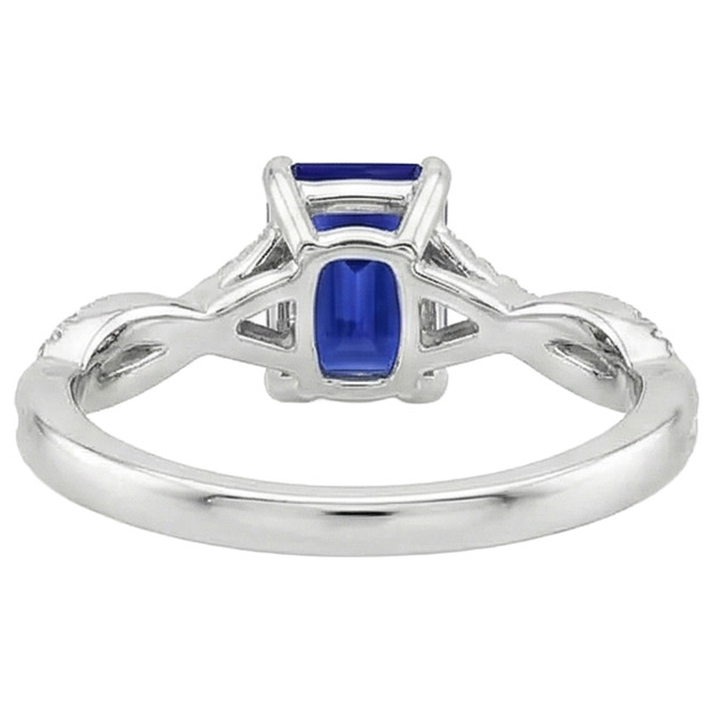 natural emerald sapphire 1.50ct ring on white background