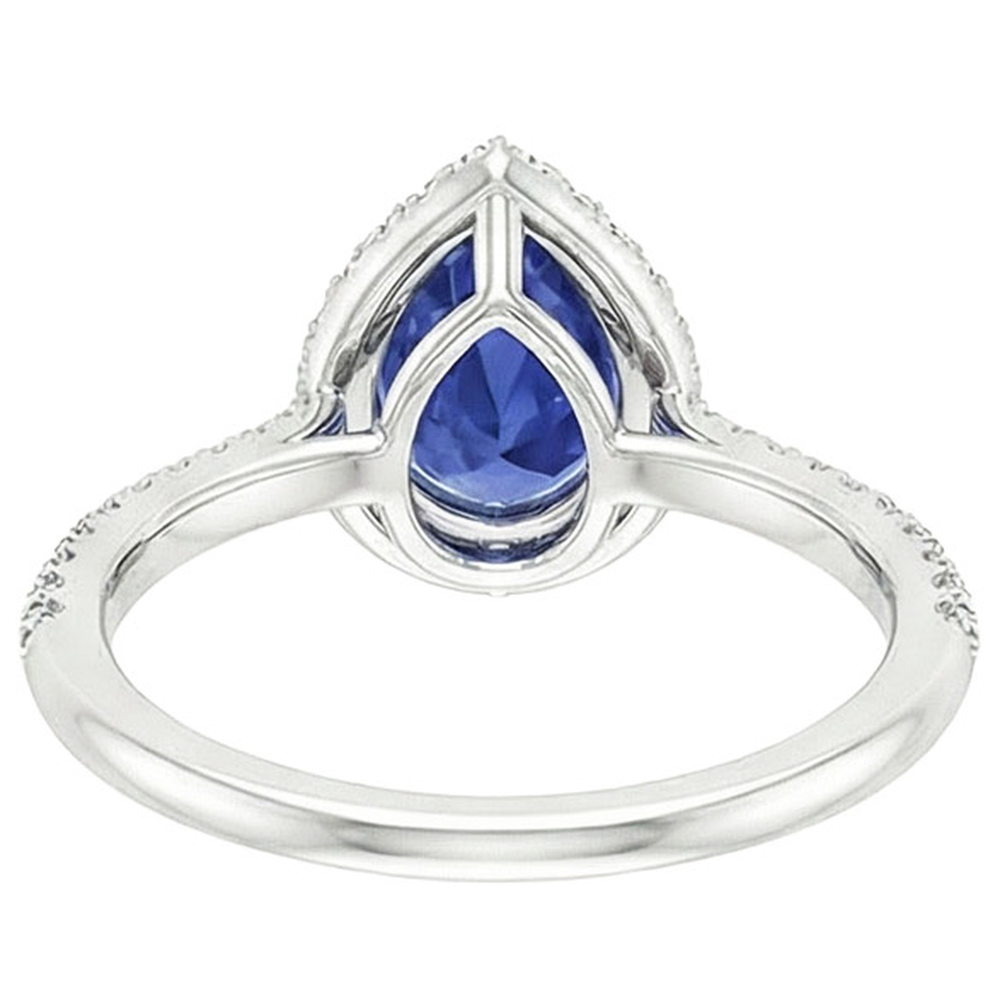 natural round sapphire 5.50ct ring close up detail