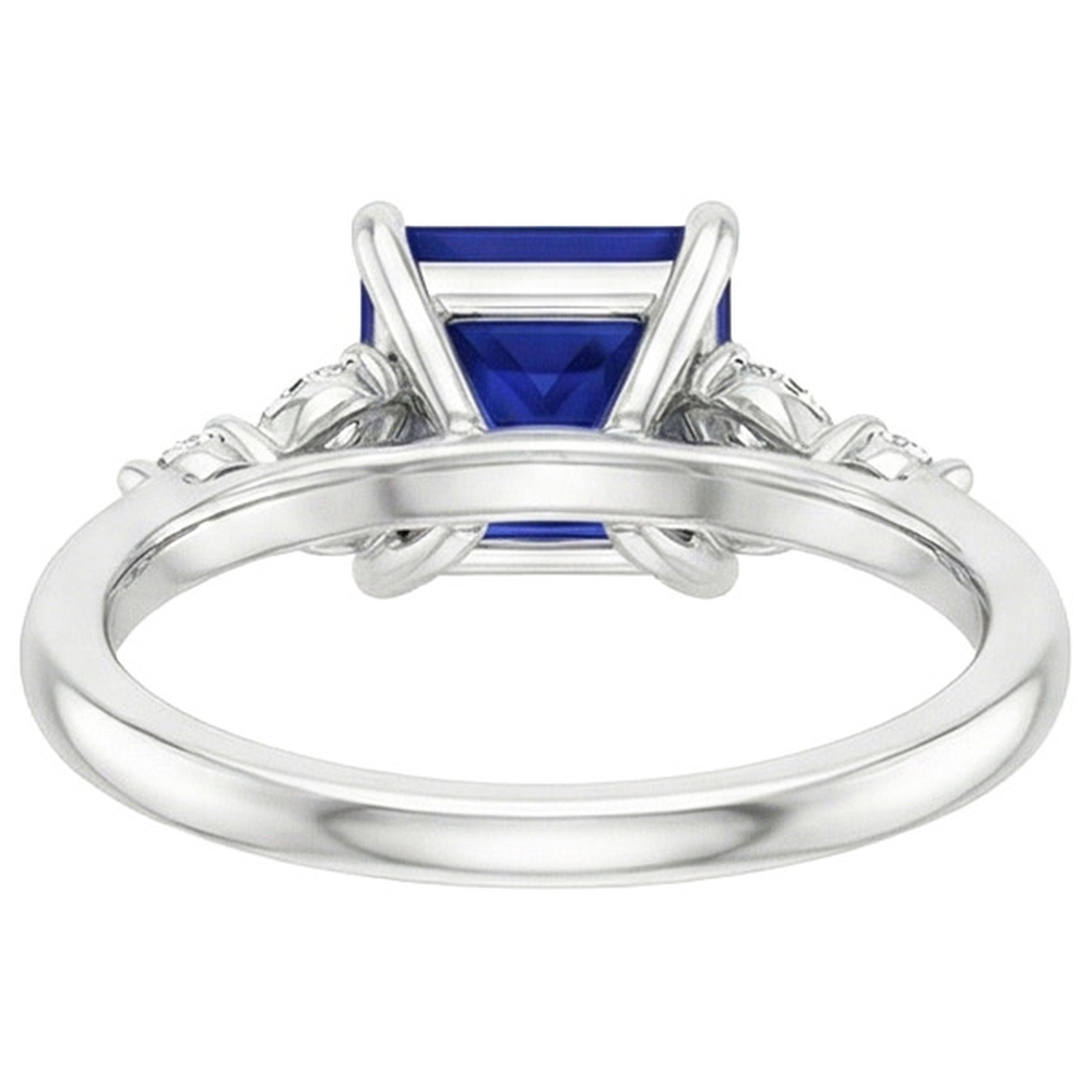 natural round sapphire 5.5ct ring close up detail