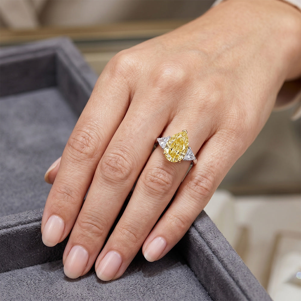 Exquisite Three Stone Ring with VVS Canary Yellow Diamond – 3 ct