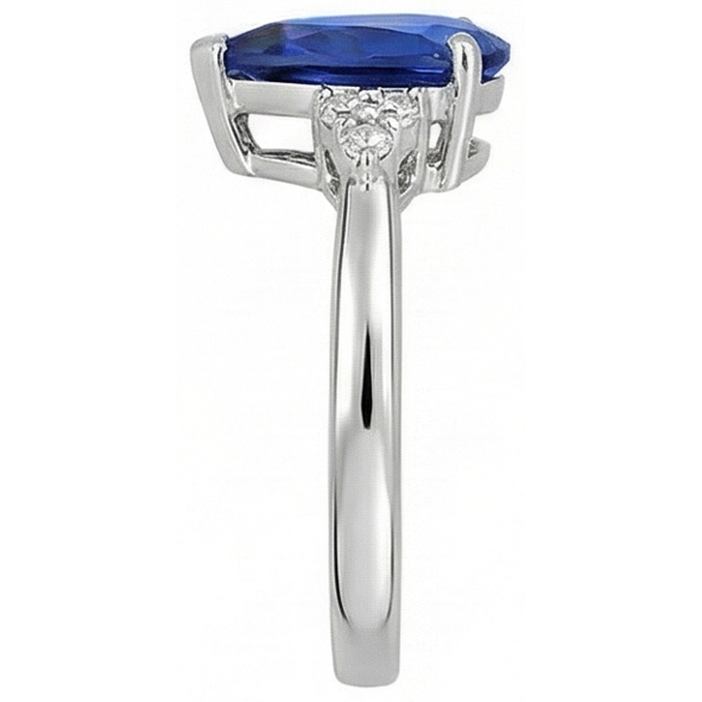 natural round sapphire 2.50ct ring on white background