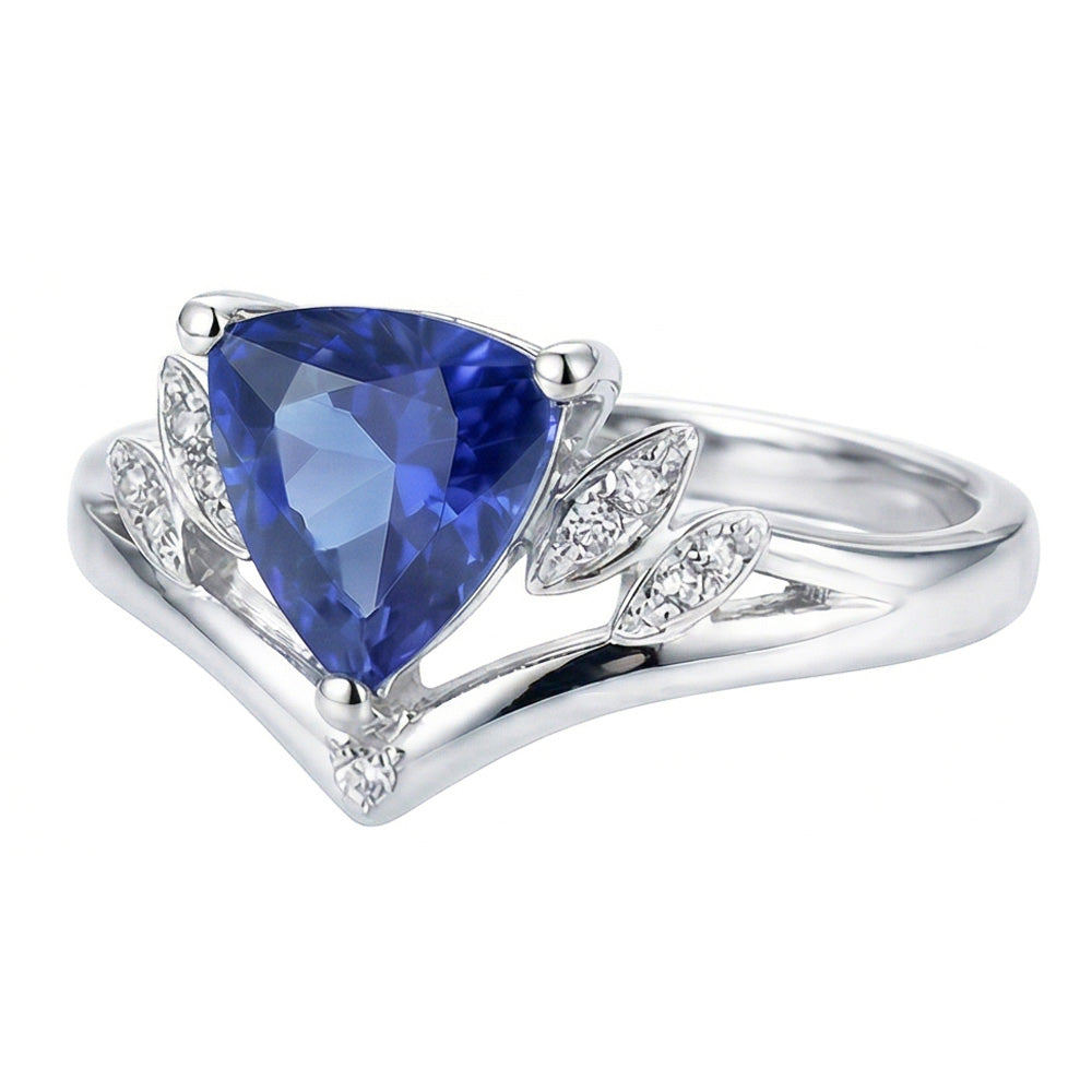 natural round sapphire 2ct ring close up detail