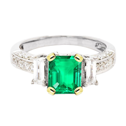 Exquisite Anniversary Band Fine Emerald Gemstone Ring – 2 ct 14K