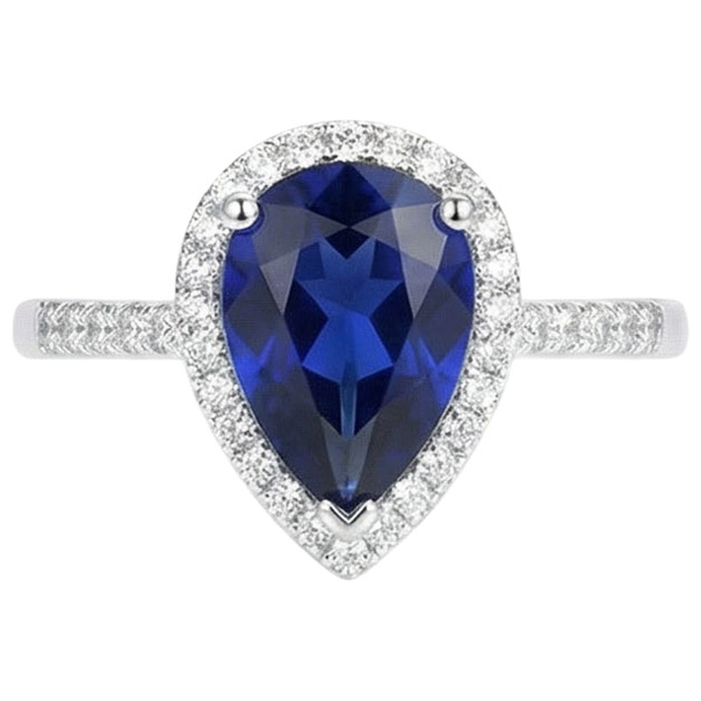 natural round sapphire 3.75ct ring close up detail