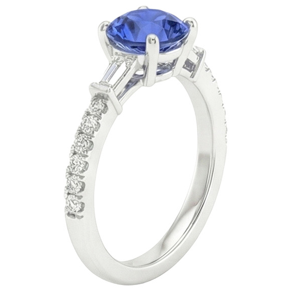 natural round sapphire 3ct ring close up detail