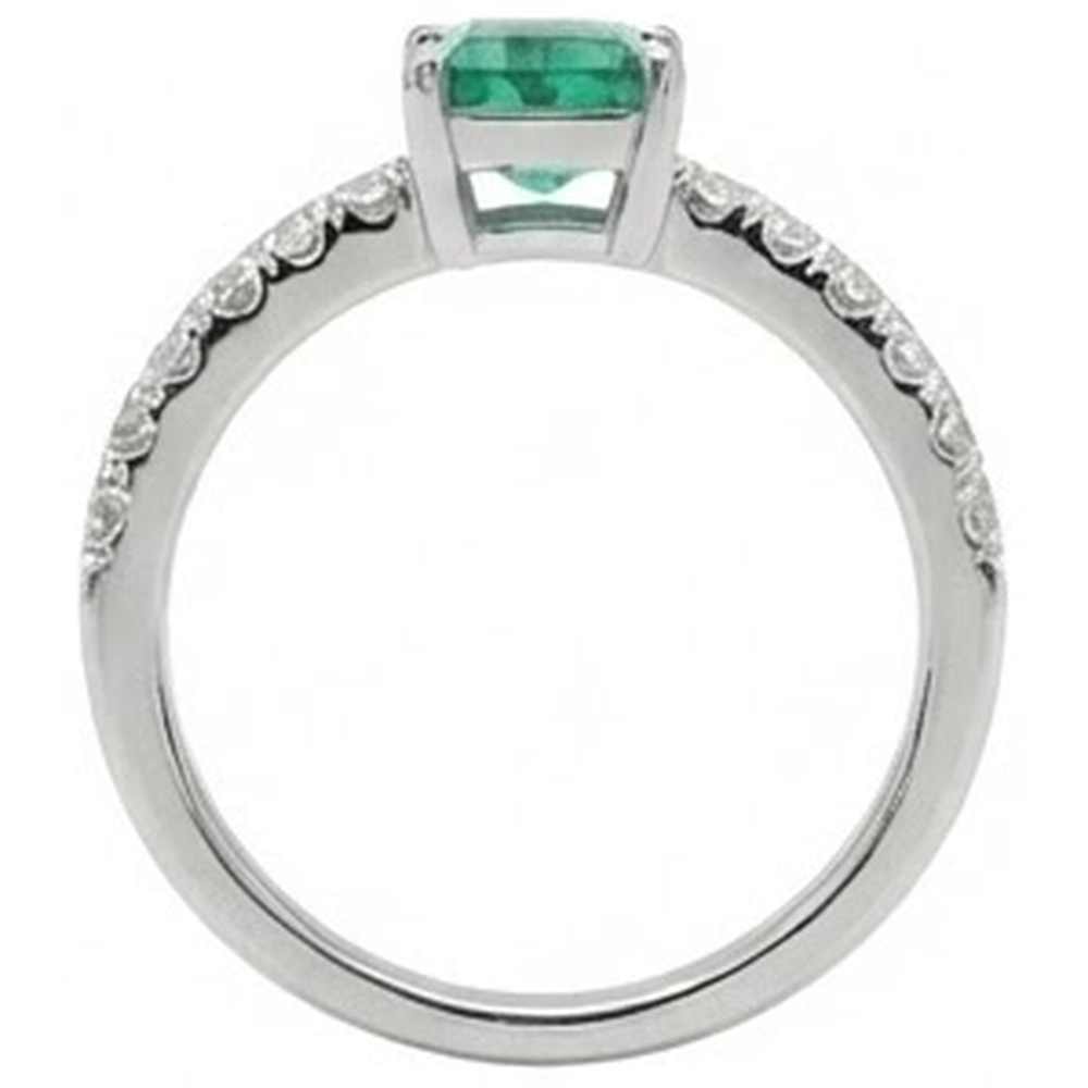 natural round emerald 2.80ct ring on white background