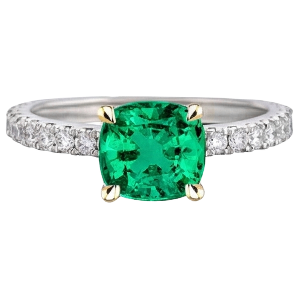 Earth-Mined Fine Emerald Gemstone Ring 3 ct 14K Two Tone Gold – front view