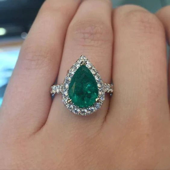 Green Emerald Gemstone Ring With Halo Diamond 3.75 Carats White Gold 14K