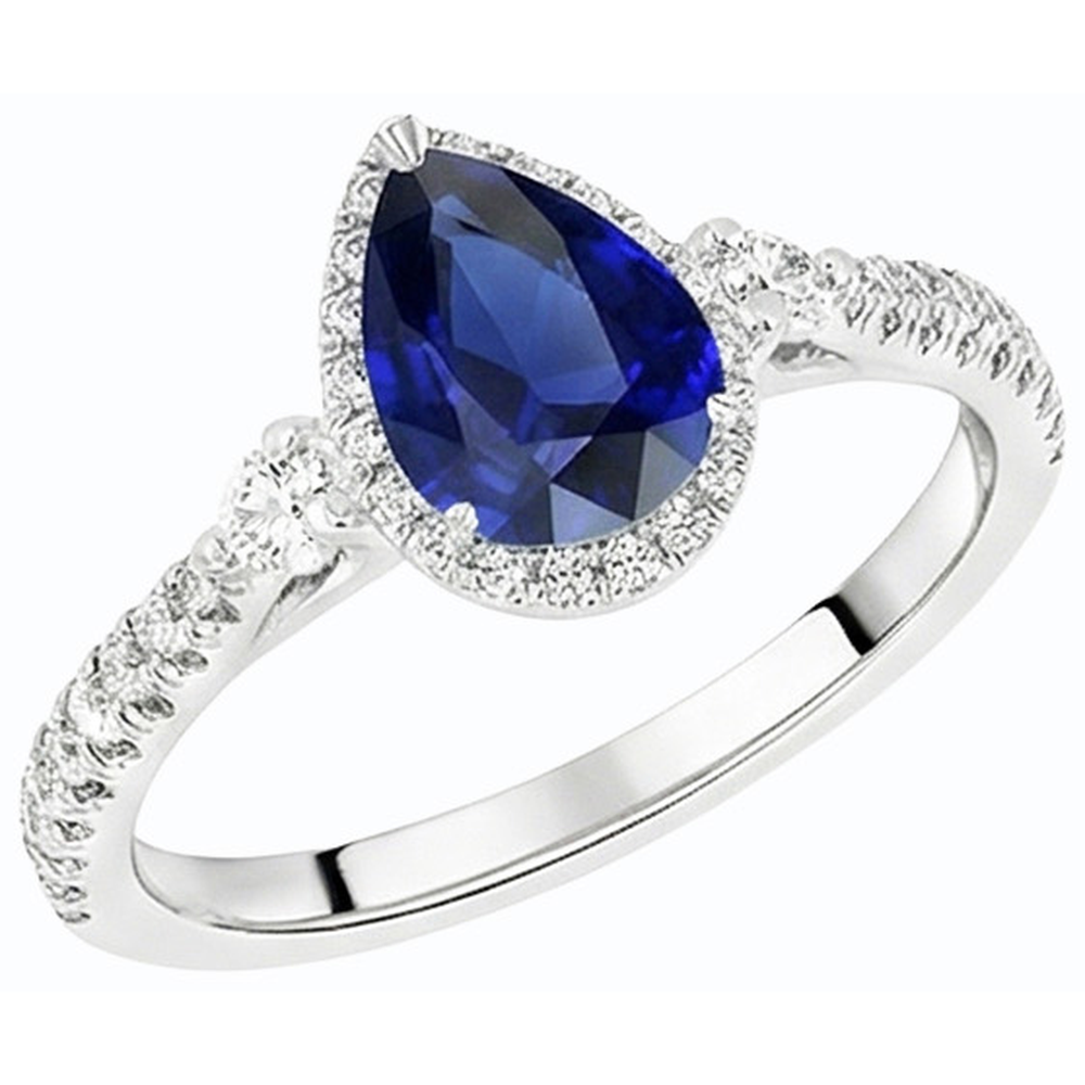 natural round sapphire 5ct ring close up detail