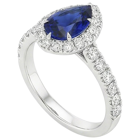 natural round sapphire 4.50ct ring close up detail