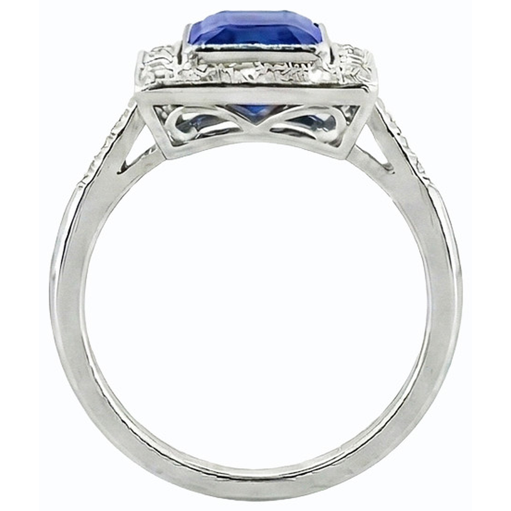 natural round sapphire 4ct ring top view