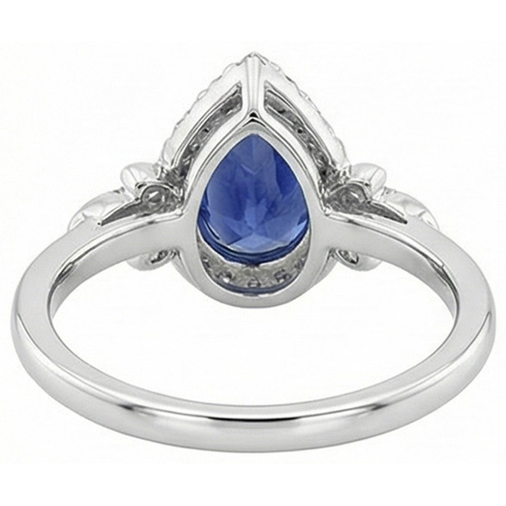 natural round sapphire 4ct ring lifestyle photo
