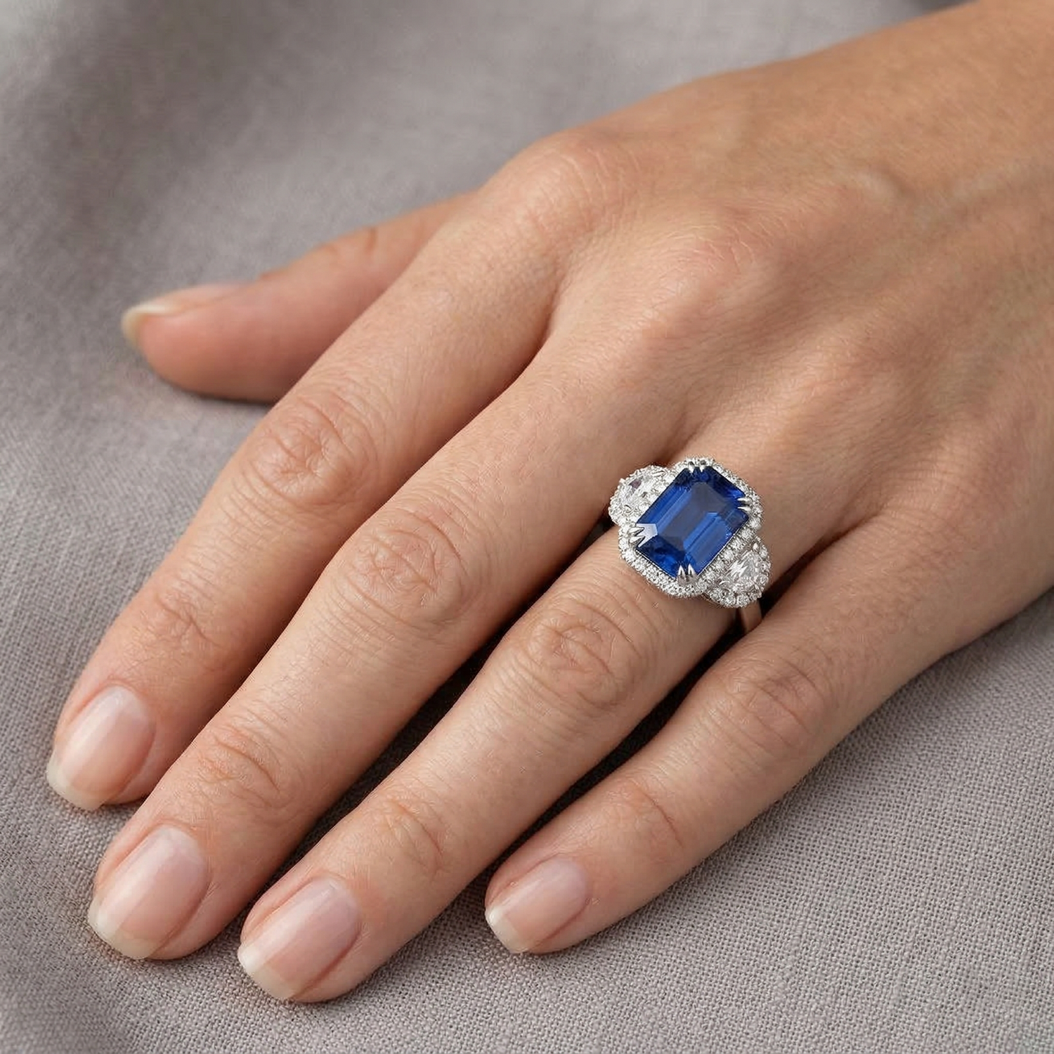 natural emerald sapphire 5ct ring with diamond accents
