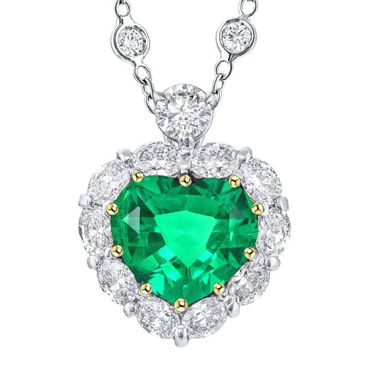 Natural Emerald Precious Stone Pendant – main view