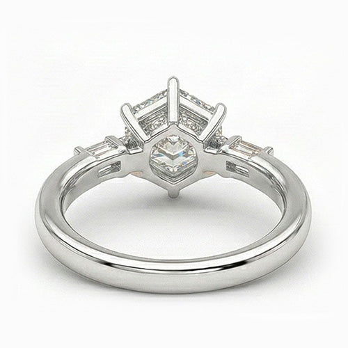 Princess Diamond ring in 14K White Gold – profile view