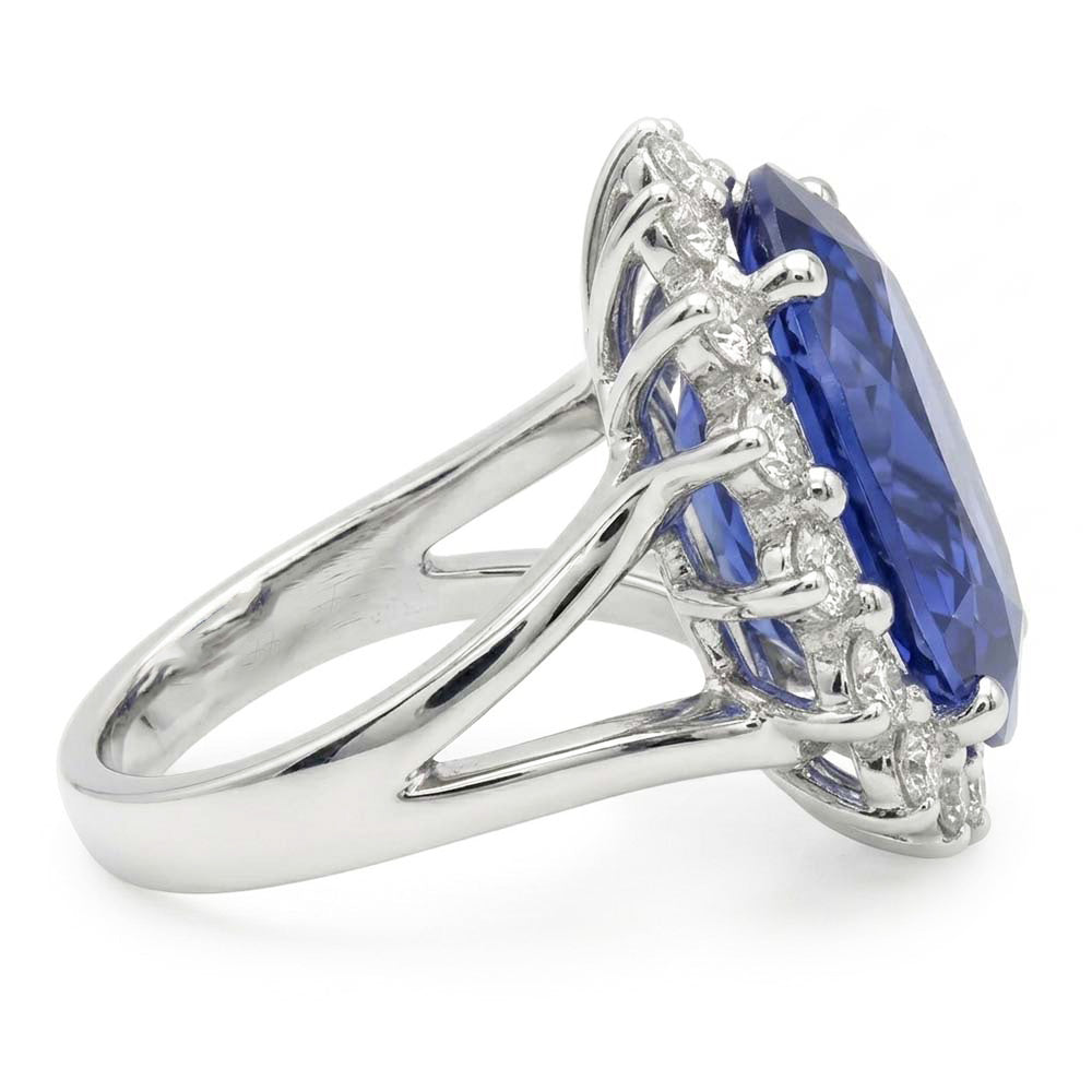 IGI CERTIFIED 10 Carat Big Sapphire Engagement Ring