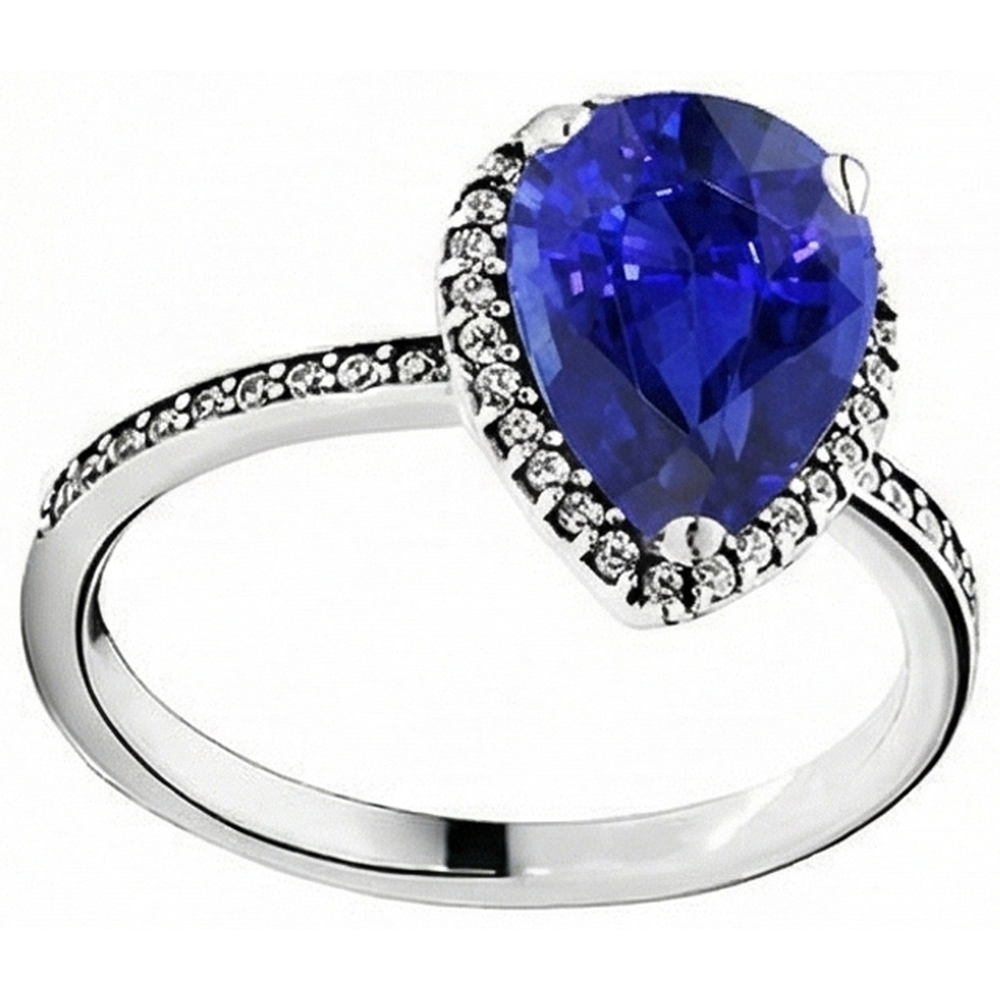 natural round sapphire 4ct ring close up detail