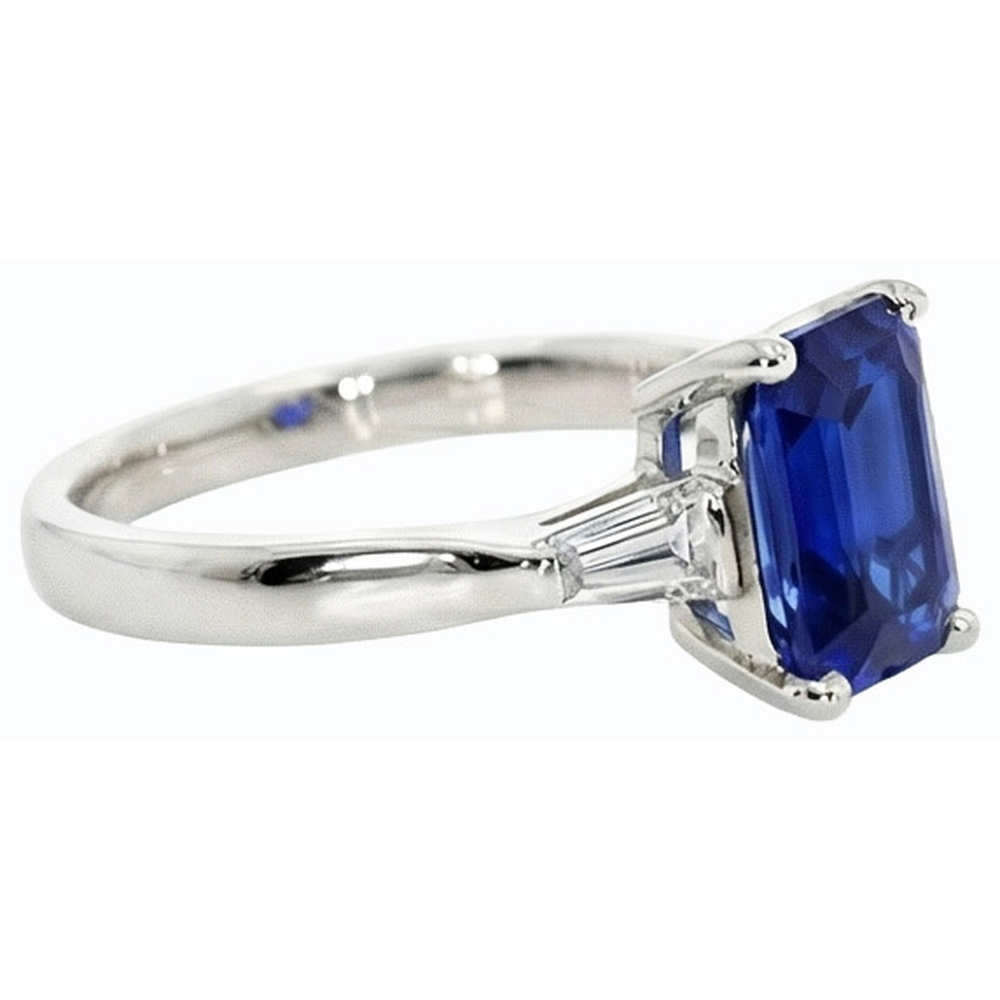 natural emerald sapphire 3ct ring top view