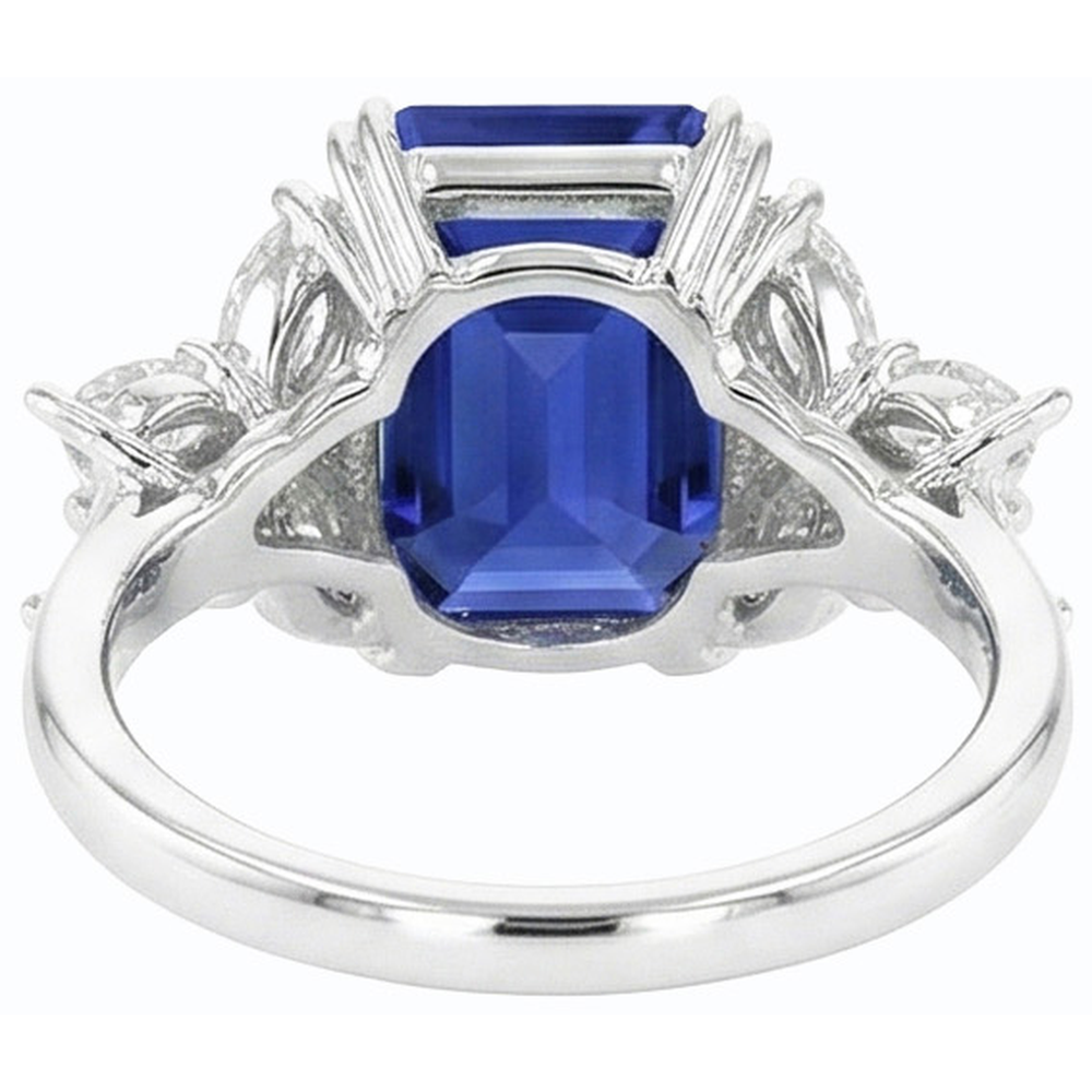 natural emerald sapphire 4ct ring close up detail