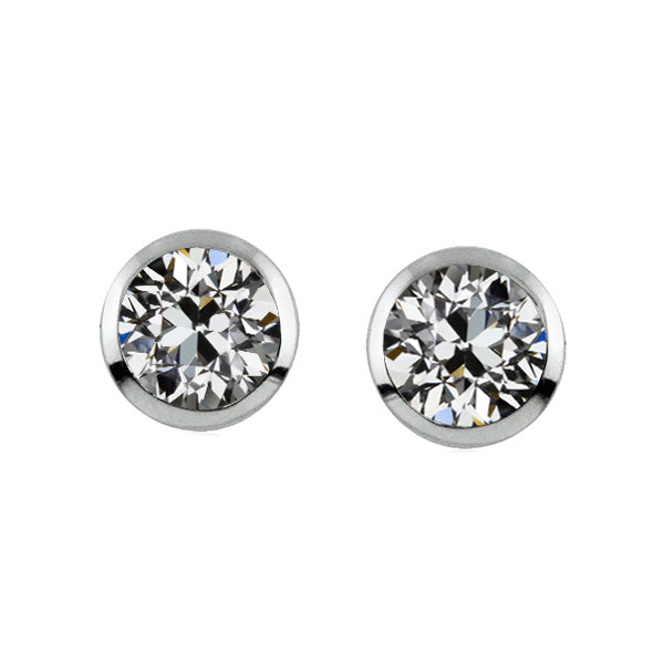 Handcrafted Brilliant Diamond Stud Earrings 1.50 ct – main view