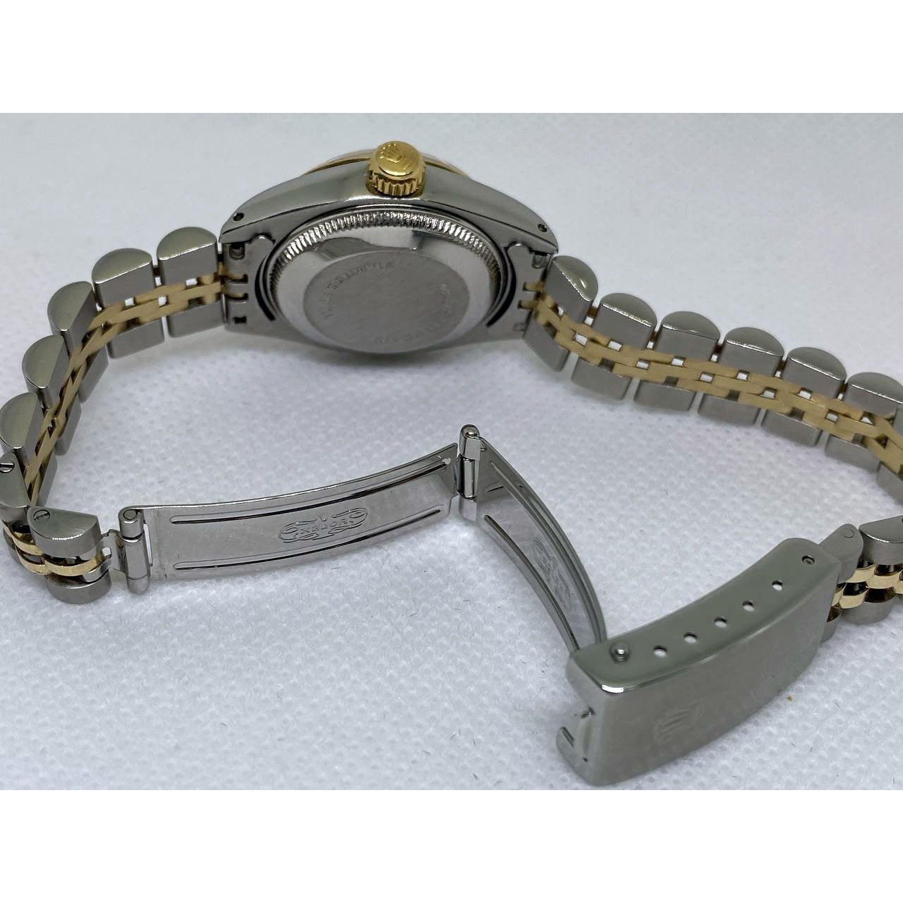 High-End Fine Diamond Rolex ct – profile view