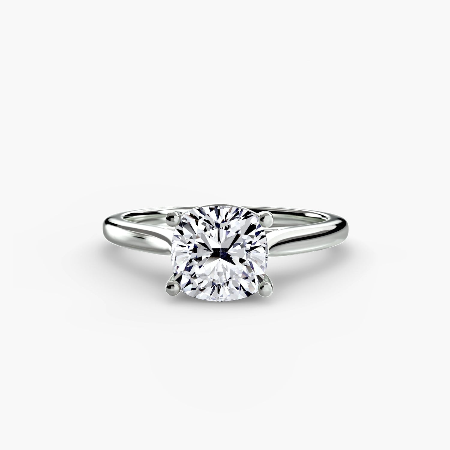 Diamond ring in Gold – angle view