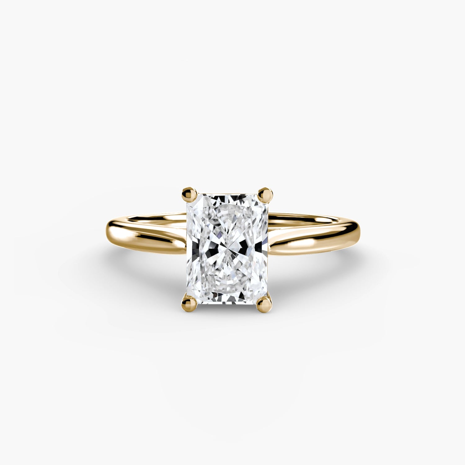 Diamond ring in Gold – alternate view